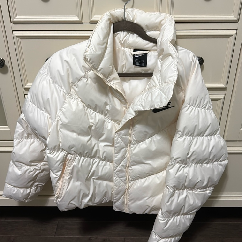Nike puffer jacket